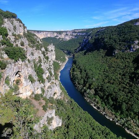 Superbe Appartement Dans Residence Avec Piscine Saint-Martin-dʼArdèche Kültér fotó