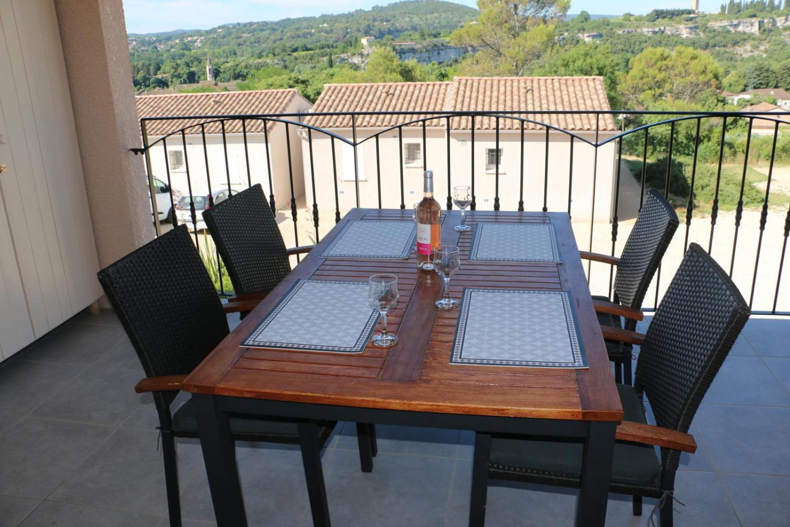 Superbe Appartement Dans Residence Avec Piscine Saint-Martin-dʼArdèche Kültér fotó
