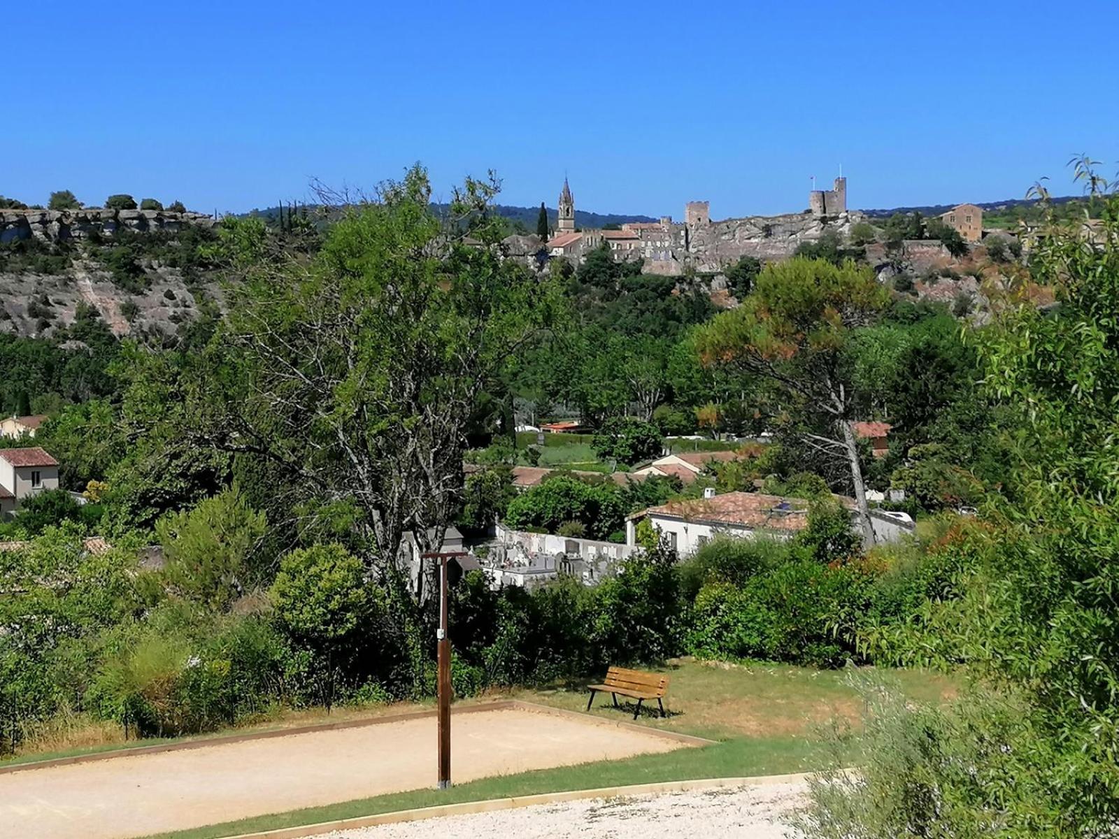 Superbe Appartement Dans Residence Avec Piscine Saint-Martin-dʼArdèche Kültér fotó