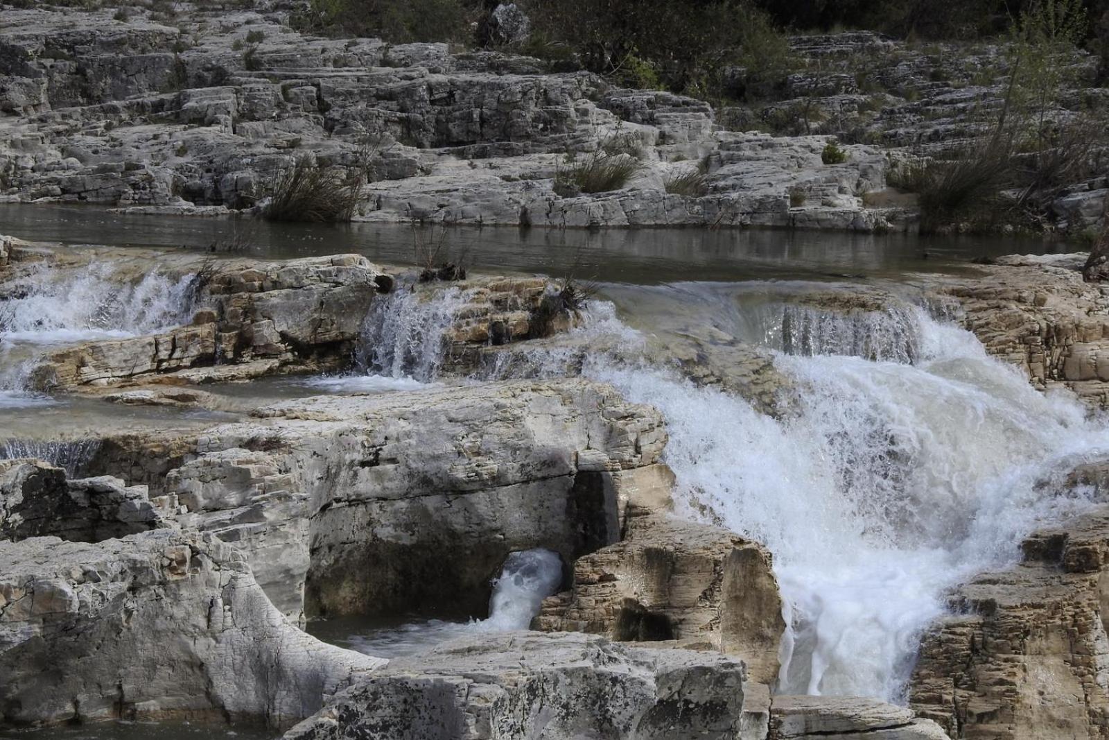 Superbe Appartement Dans Residence Avec Piscine Saint-Martin-dʼArdèche Kültér fotó