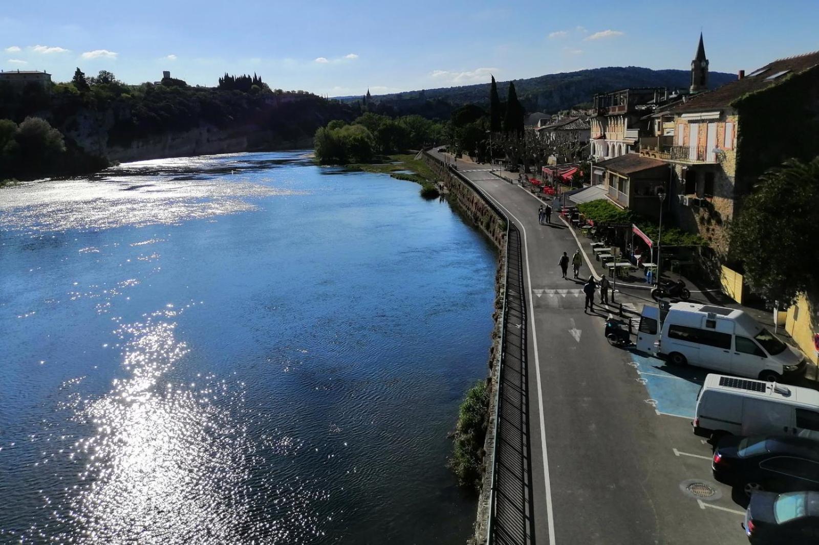 Superbe Appartement Dans Residence Avec Piscine Saint-Martin-dʼArdèche Kültér fotó