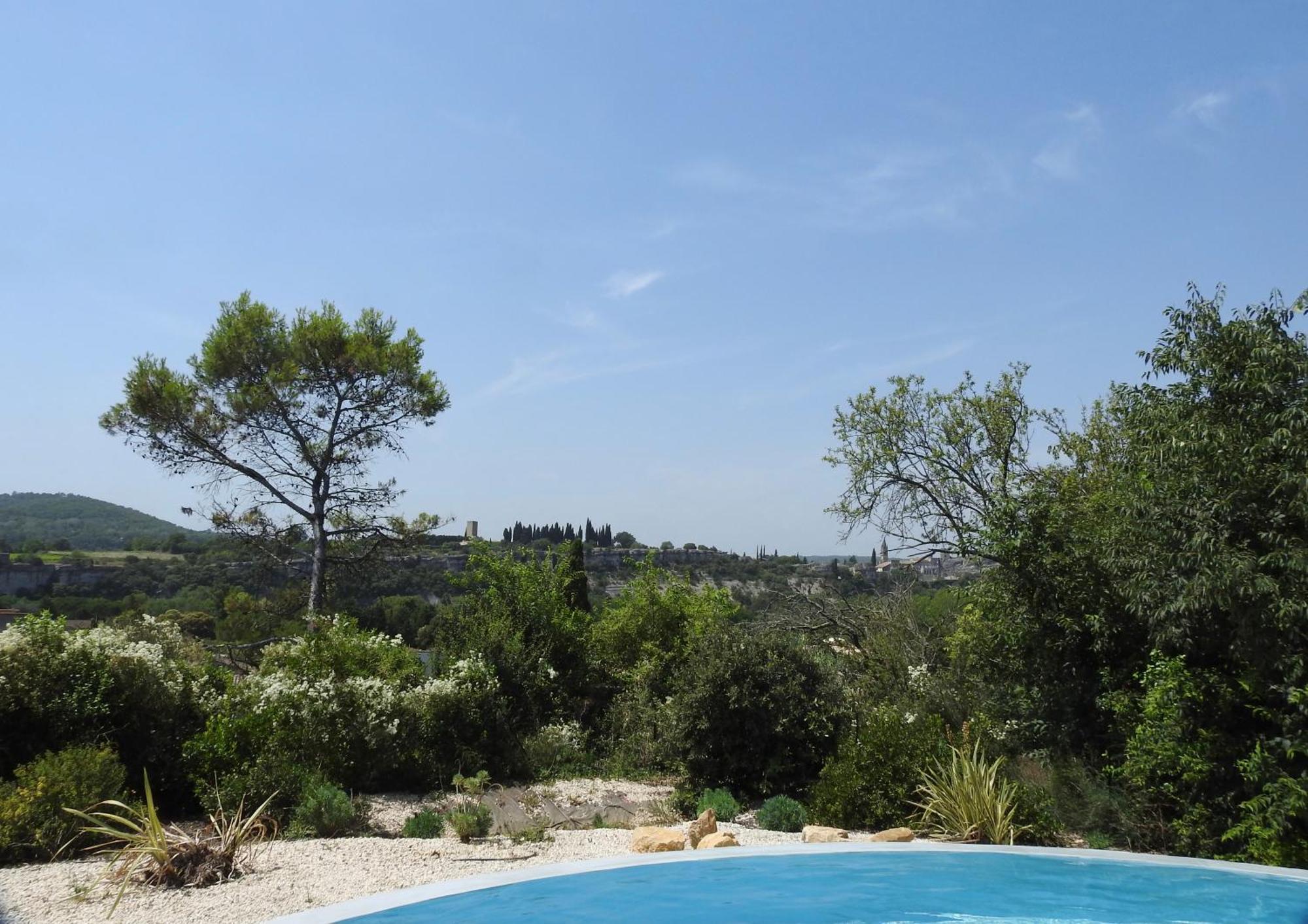 Superbe Appartement Dans Residence Avec Piscine Saint-Martin-dʼArdèche Kültér fotó